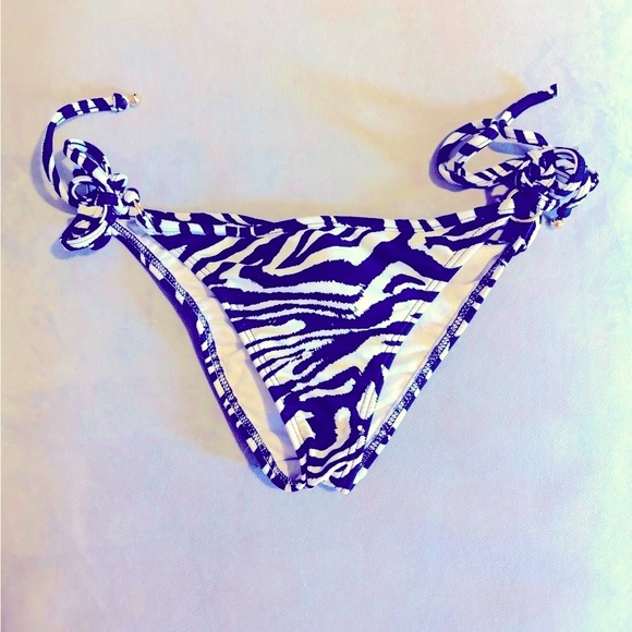 Luli Fama RUNWAY Bikini from Mercedes-Benz Fashion Week - Picture 12 of 15